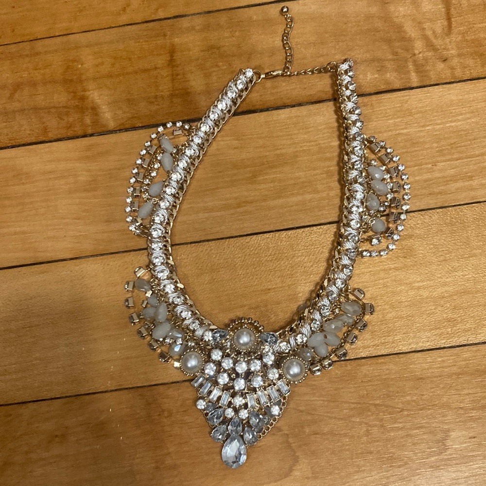Collar like Statement necklace